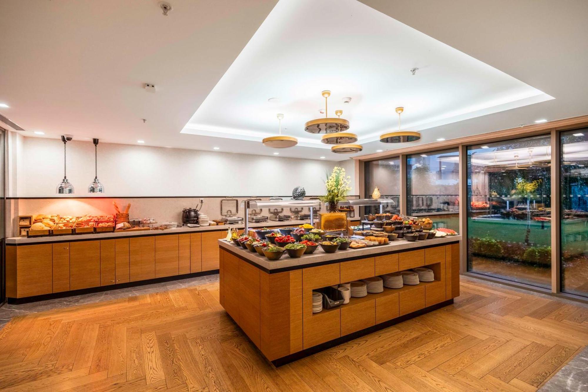 Otel Radisson Residences Vadistanbul