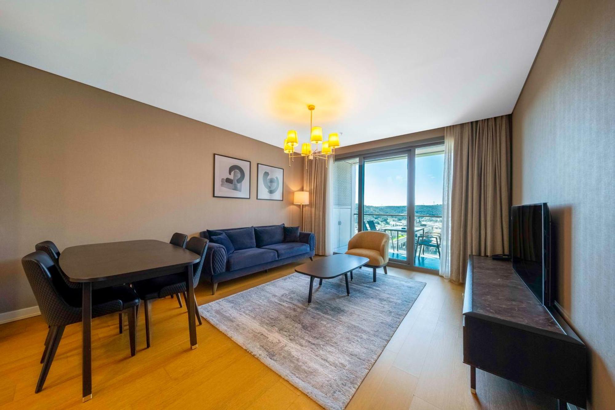 Otel Radisson Residences Vadistanbul 4*