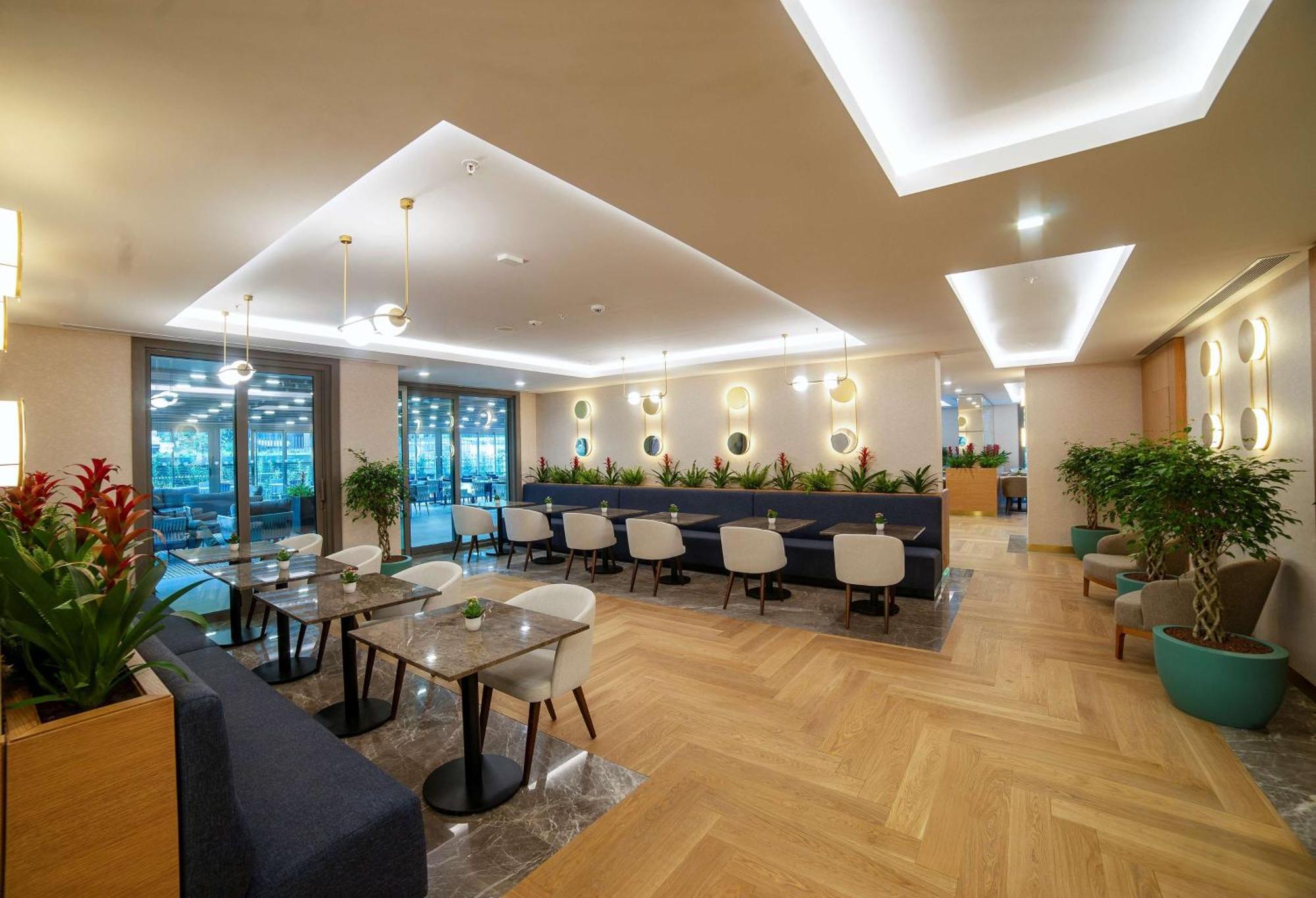 Otel Radisson Residences Vadistanbul