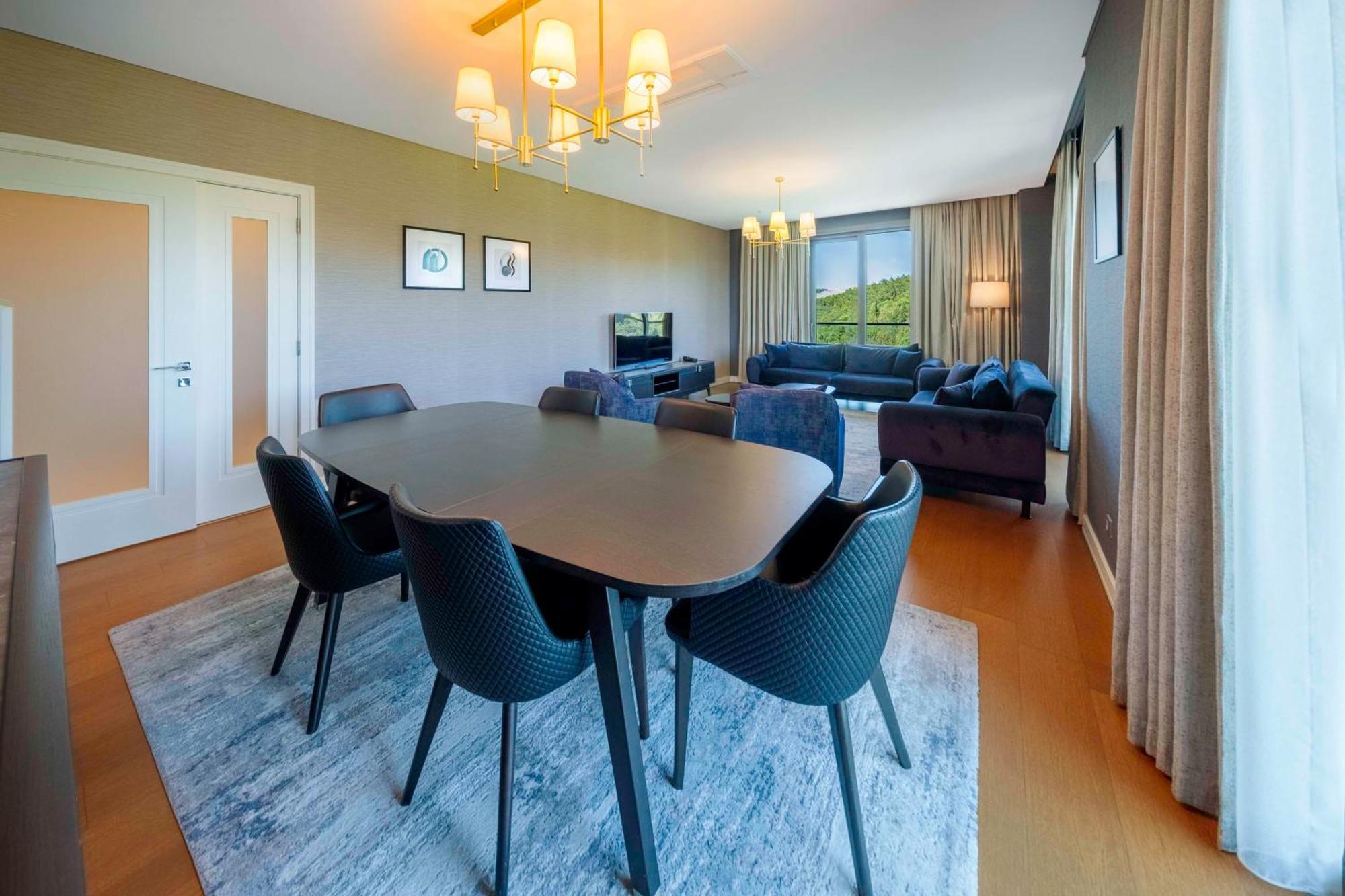 Radisson Residences Vadistanbul Отель
